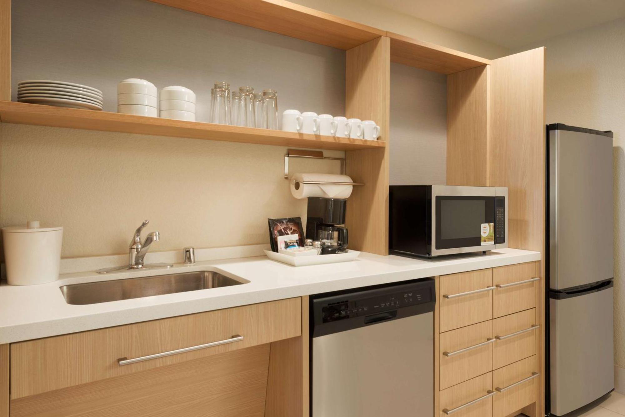 Home2 Suites By Hilton Milwaukee Brookfield Уокешо Экстерьер фото