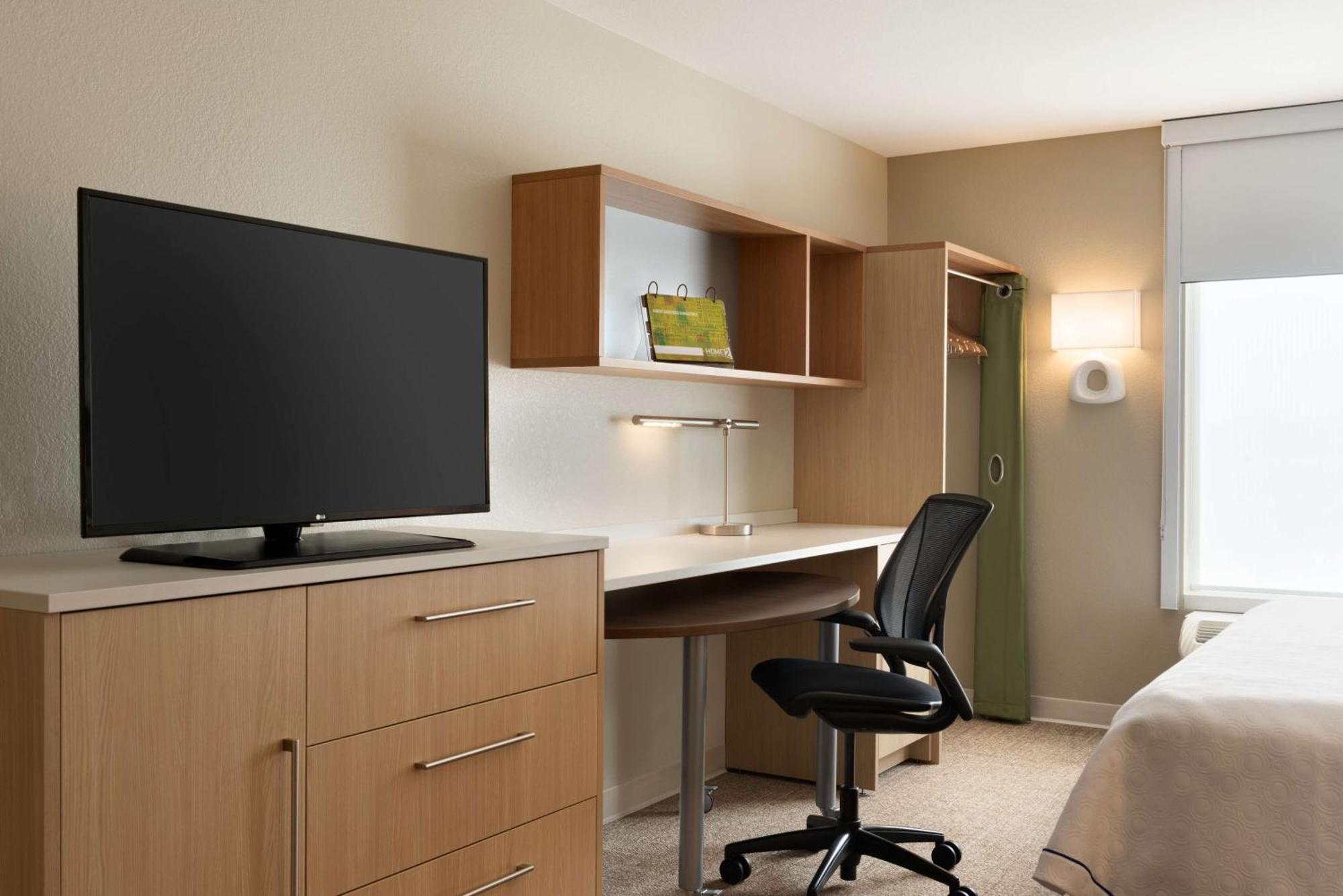 Home2 Suites By Hilton Milwaukee Brookfield Уокешо Экстерьер фото