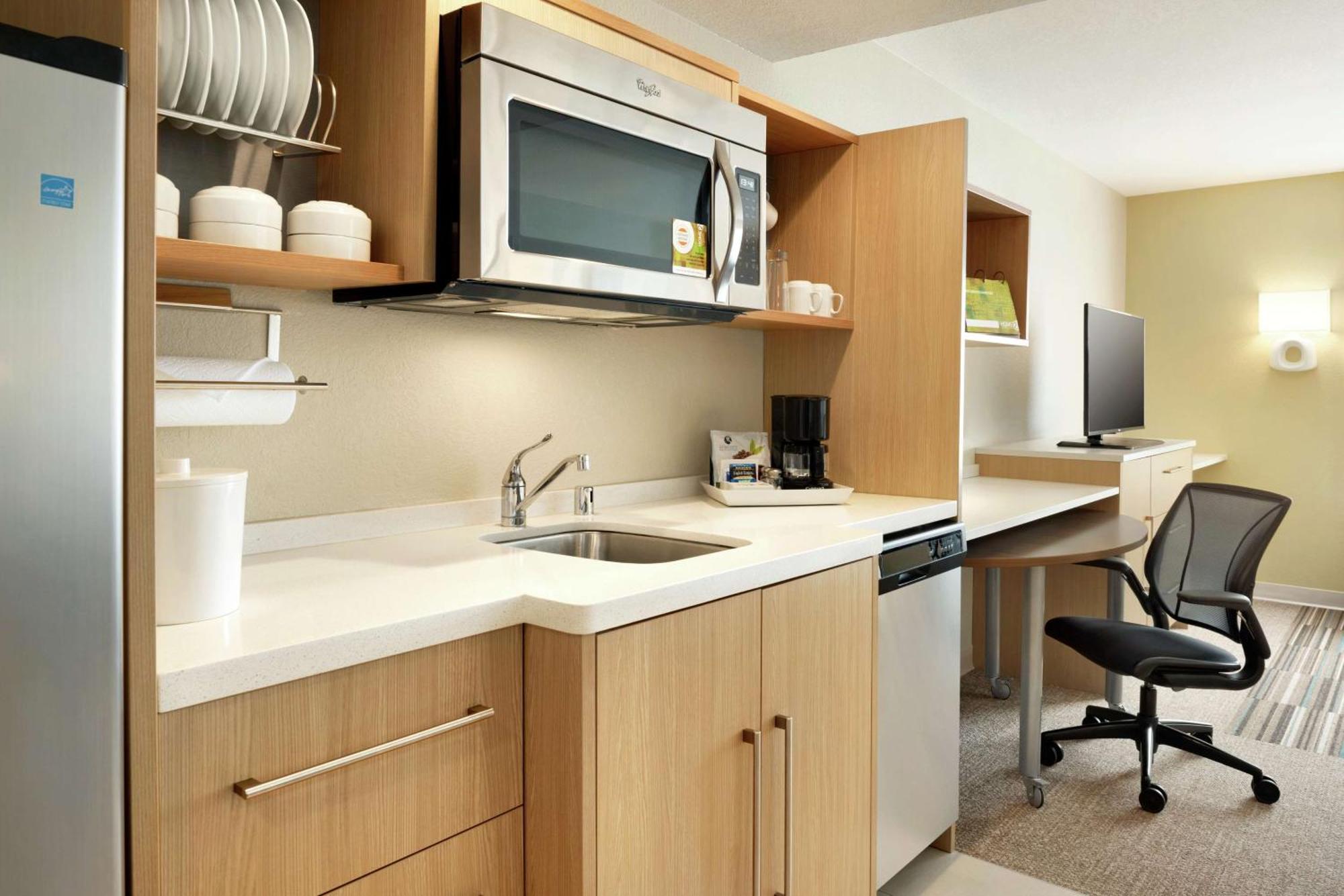 Home2 Suites By Hilton Milwaukee Brookfield Уокешо Экстерьер фото
